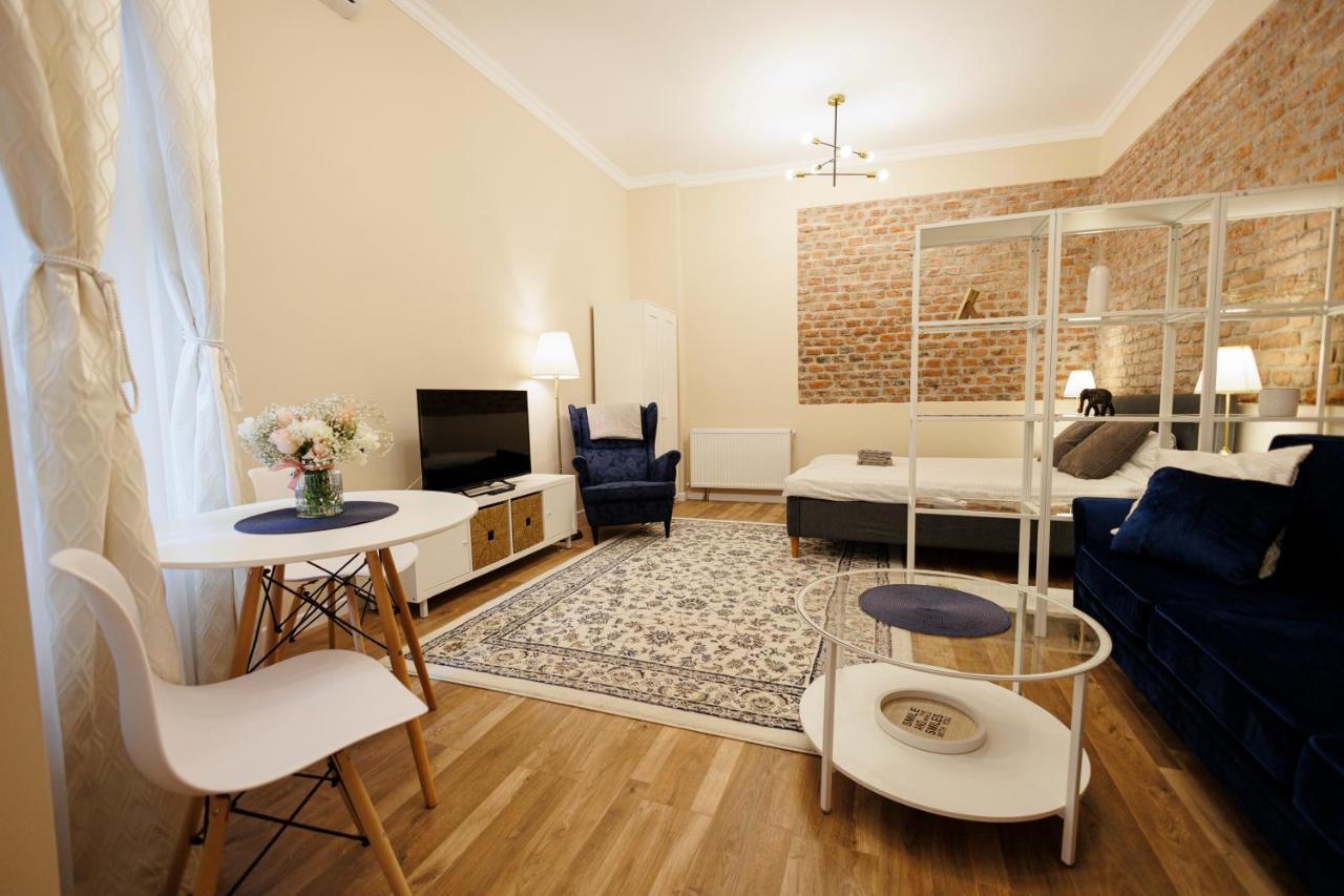 Jolie Flat In The Heart Of The City Timişoara Eksteriør billede
