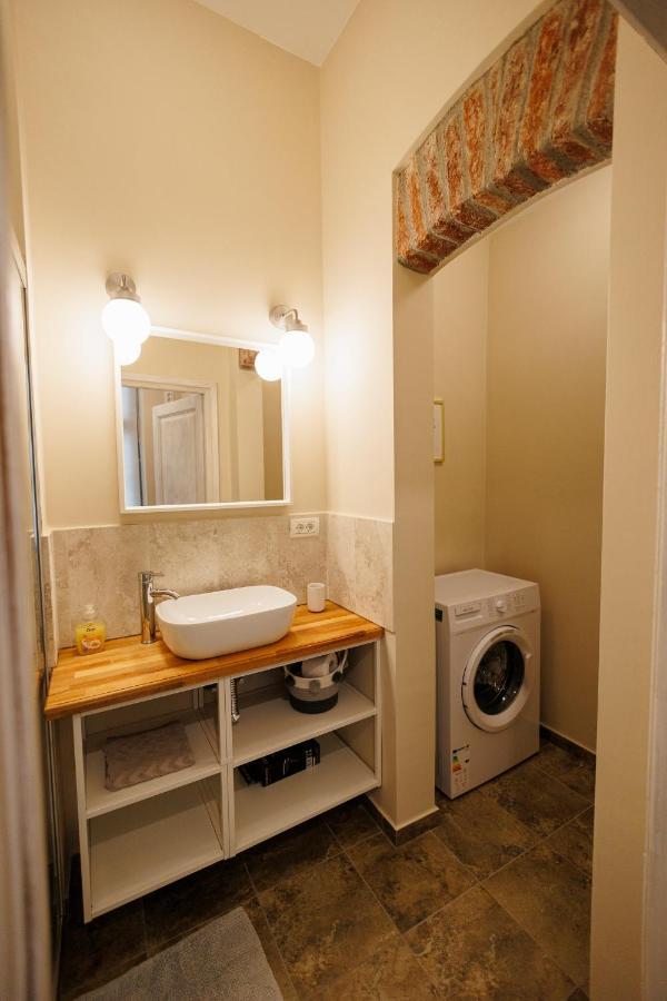 Jolie Flat In The Heart Of The City Timişoara Eksteriør billede