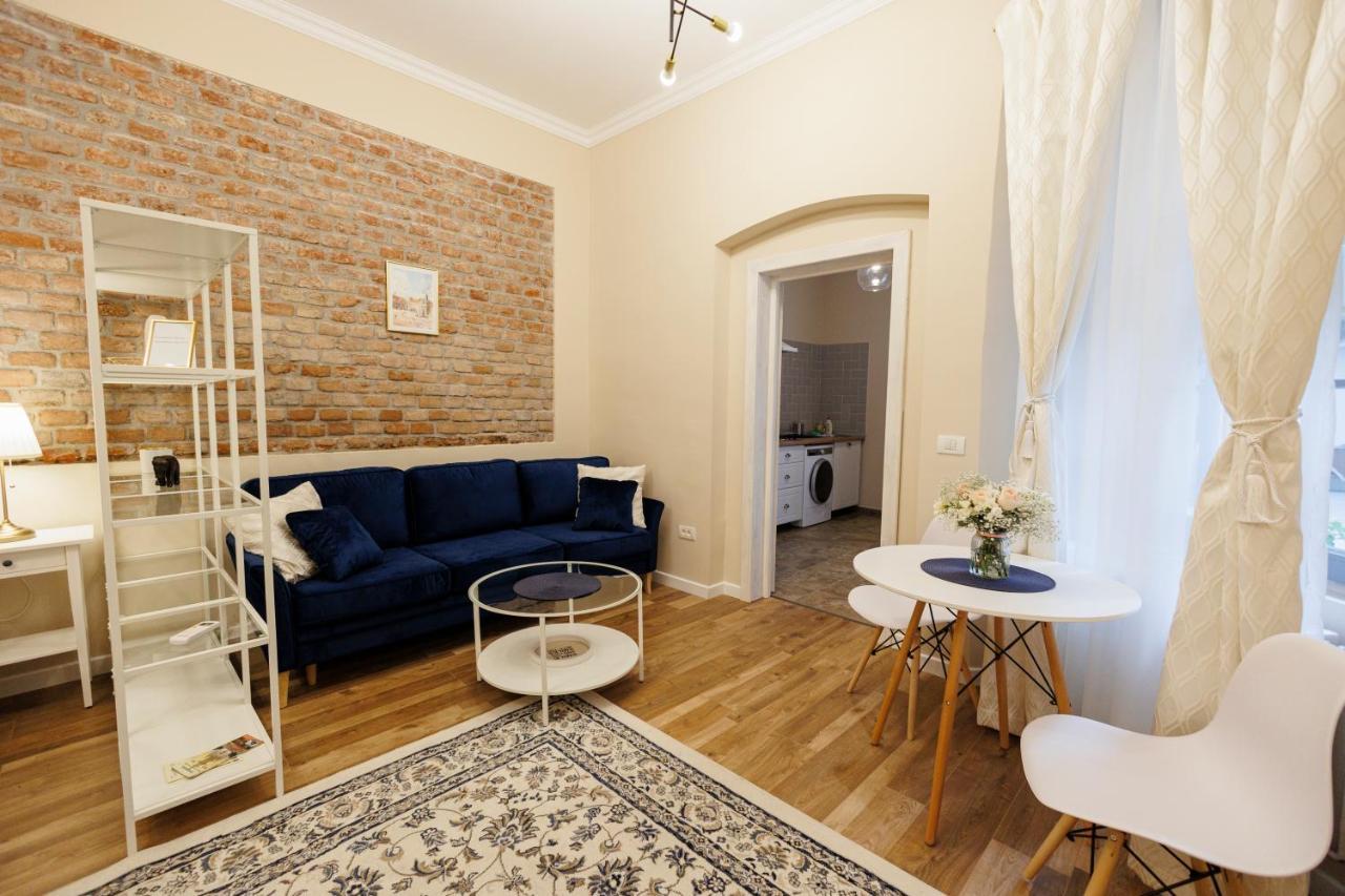 Jolie Flat In The Heart Of The City Timişoara Eksteriør billede